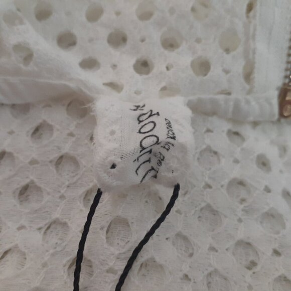 Lollipop Designed by Korea NWT Junior's S White Daisy Crochet Mesh Mod Retro Top - Picture 7 of 14